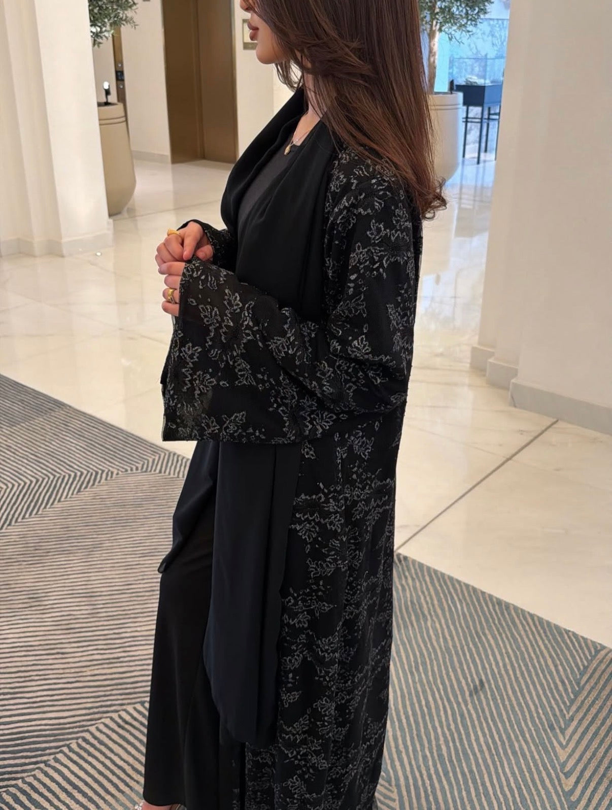 abaya l207