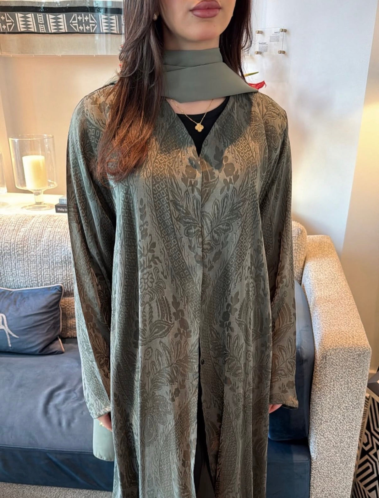 abaya l202
