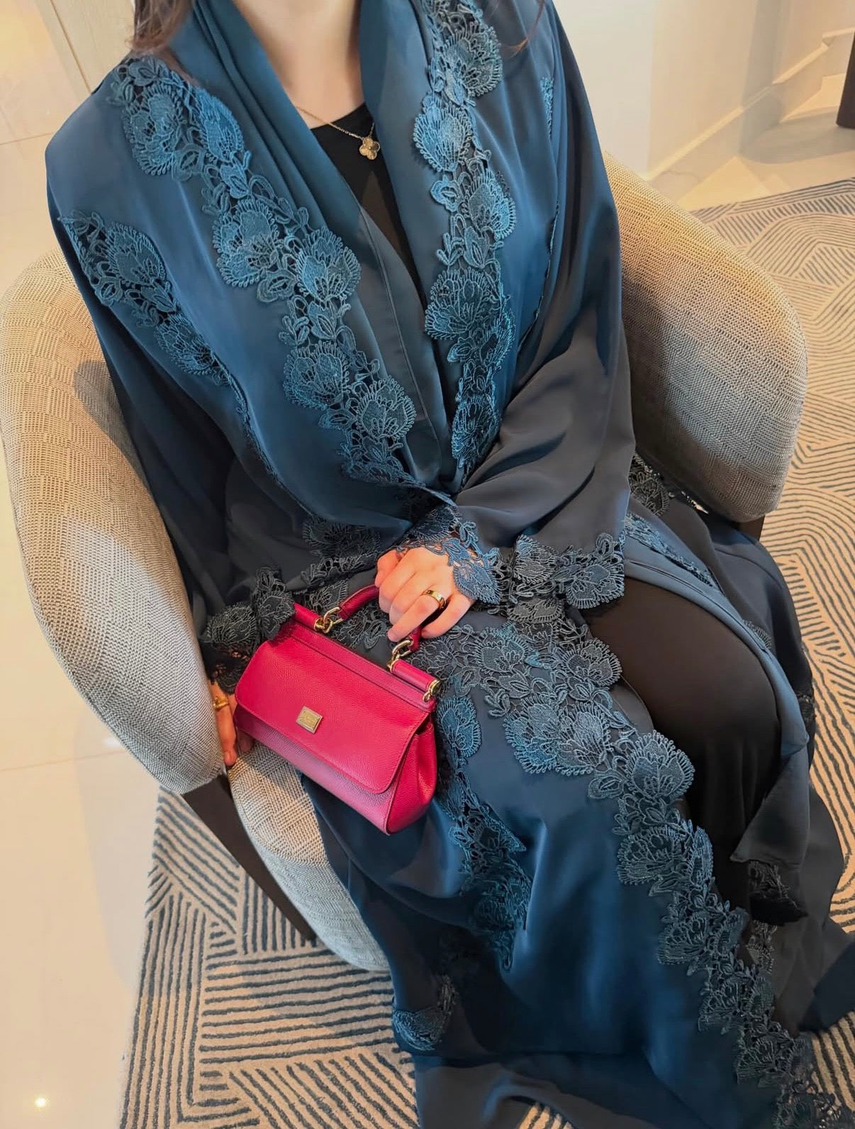 abaya l203